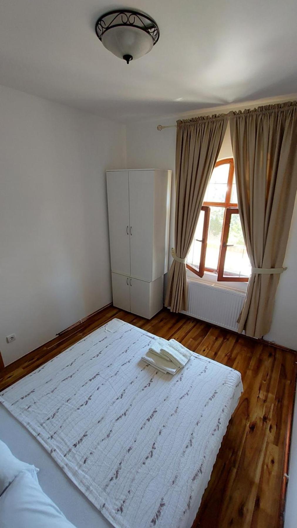 Knez Apartmani Senje Номер фото